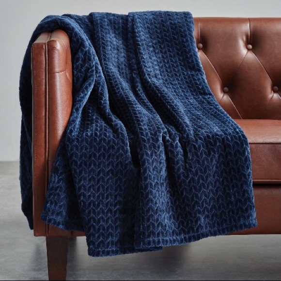 Better Homes And Gardens Bedding Better Homes Gardens Oversized Plush Throw Poshmark